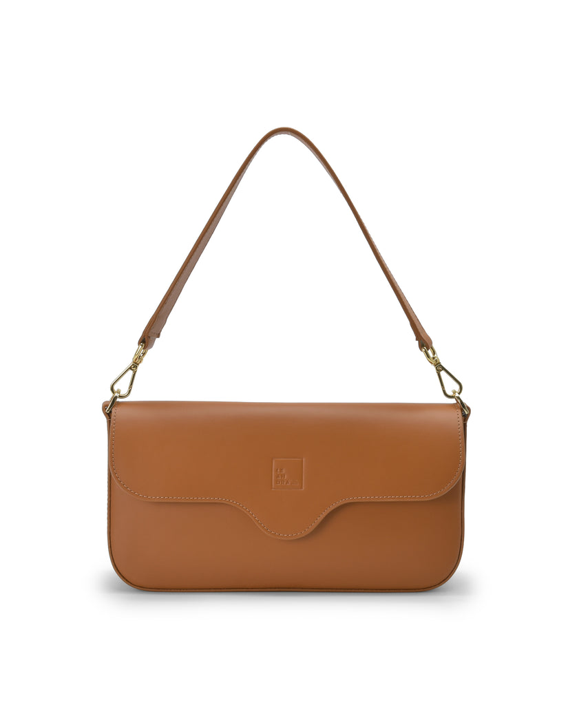 Bolso baguette de piel color camel Leandra imagen frontal asa corta