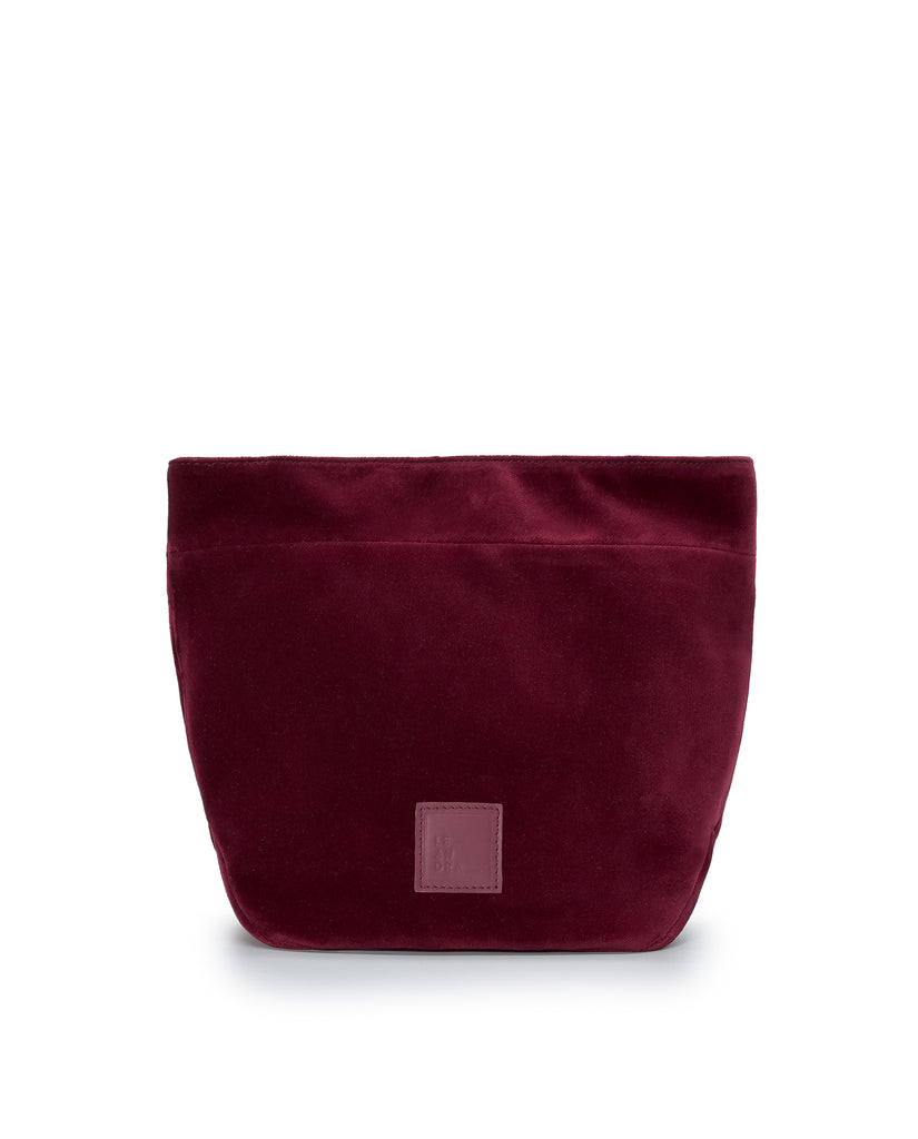 Imagen bolso de fiesta tipo paper bag en terciopelo color burdeos Leandra.
