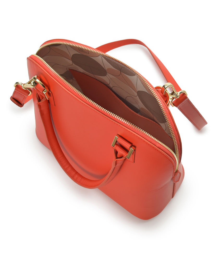 Interior 2 de bolso de mano de piel color naranja Leandra. Made in Spain