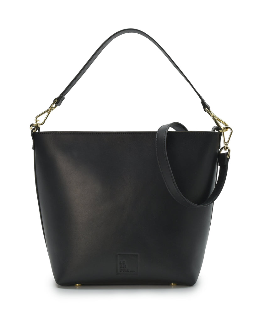 Bolso de hombro tipo tote bag de  mujer de piel negro multiposición Leandra imagen bolso frontal.