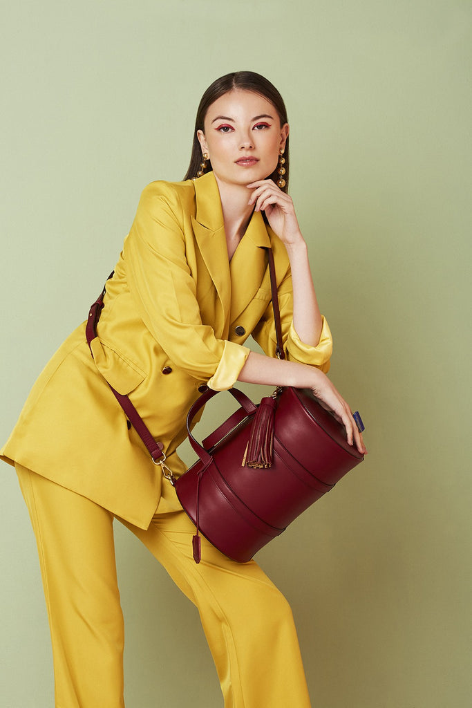 Bolso tipo bowling de piel burdeos Leandra. Bolso piel made in Spain Leandra