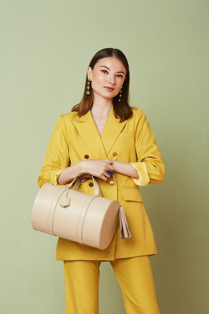 Bolso tipo bowling de piel nude Leandra. Bolso piel made in Spain Leandra