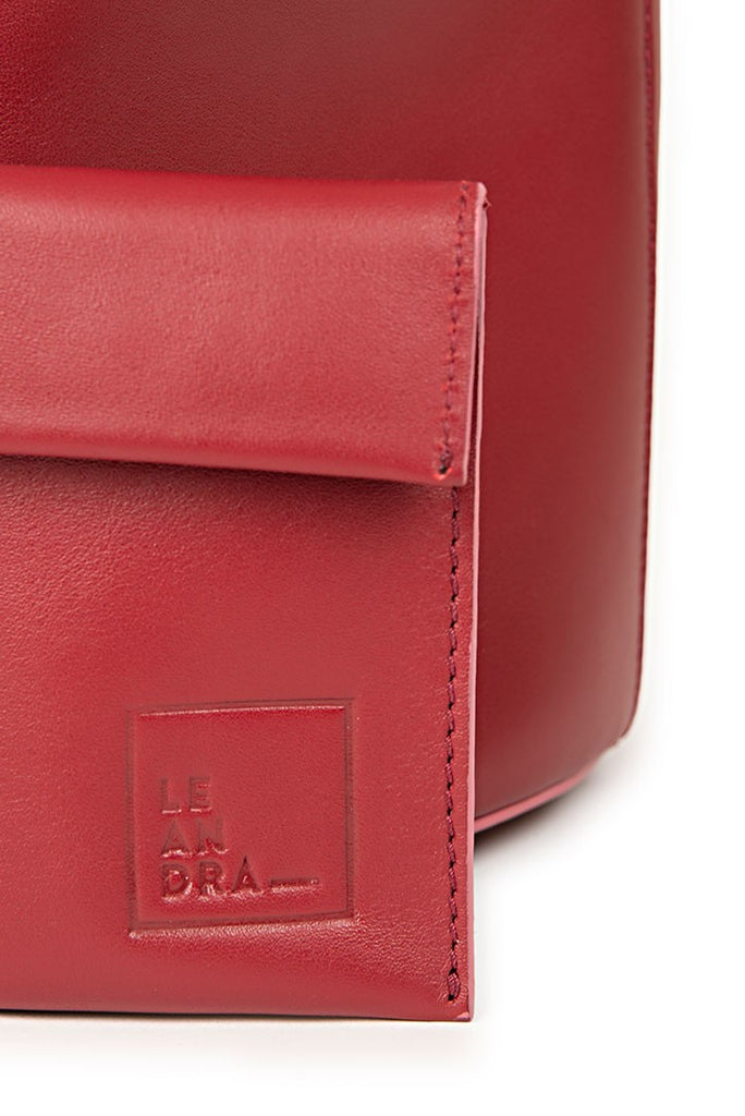 Bolso saco piel rojo burdeos Leandra. Bolso de piel Made in Spain Leandra