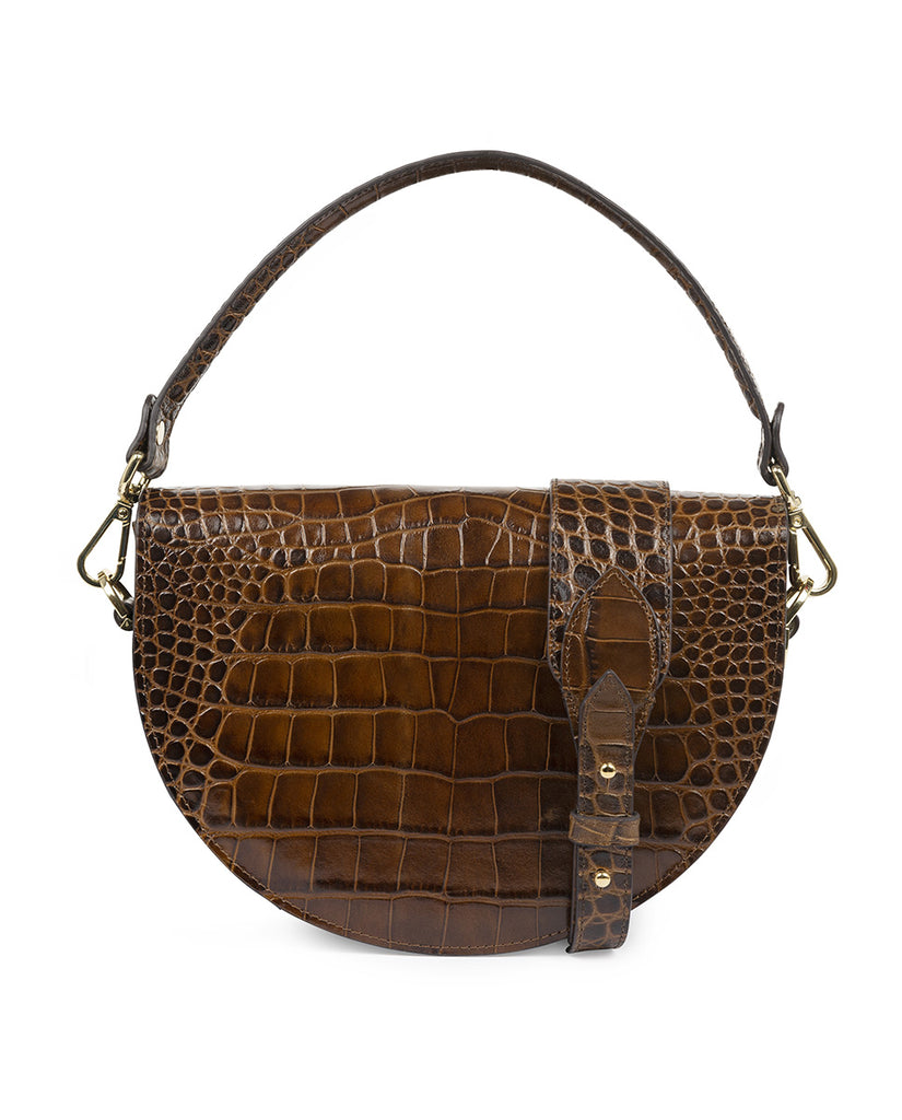 Imagen trasera de bolso saddle bag piel grabada en coco chocolate Leandra. Bolso de mano con asa bandolera de piel made in Spain Leandra