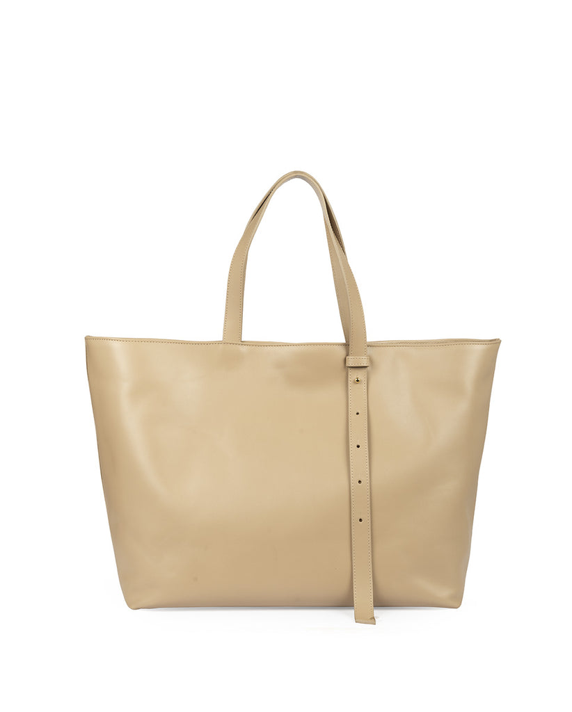 Imagen trasera de bolso shopping bag de piel de color taupé Leandra. Bolsos de piel made in Spain Leandra
