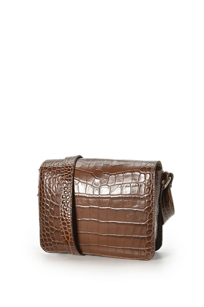 Bolso tipo bandolera con solapa rectangular de piel grabada en coco marrón Leandra made in Spain